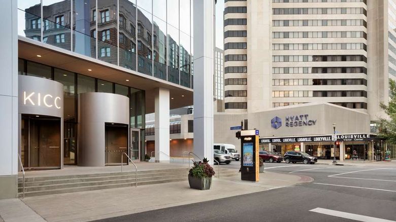 <b>Hyatt Regency Louisville Exterior</b>. Images powered by <a href="https://iceportal.shijigroup.com/" title="IcePortal" target="_blank">IcePortal</a>.