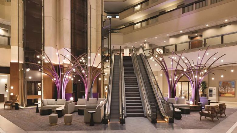 <b>Hyatt Regency Louisville Lobby</b>. Images powered by <a href="https://iceportal.shijigroup.com/" title="IcePortal" target="_blank">IcePortal</a>.