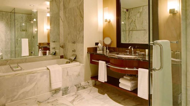 <b>Grand Hyatt Seattle Room</b>. Images powered by <a href="https://iceportal.shijigroup.com/" title="IcePortal" target="_blank">IcePortal</a>.