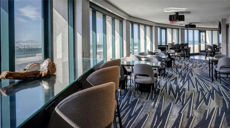 <b>Hyatt Regency San Francisco Airport Restaurant</b>. Images powered by <a href="https://iceportal.shijigroup.com/" title="IcePortal" target="_blank">IcePortal</a>.