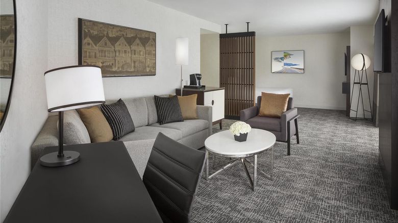 <b>Hyatt Regency San Francisco Suite</b>. Images powered by <a href="https://iceportal.shijigroup.com/" title="IcePortal" target="_blank">IcePortal</a>.