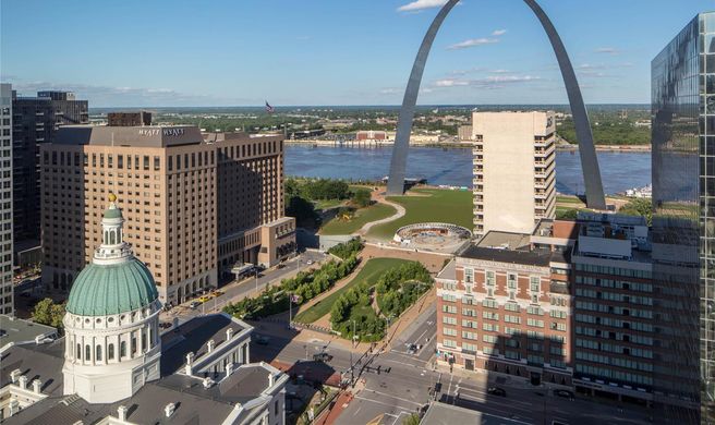 Hyatt Regency St. Louis at the Arch Exterior