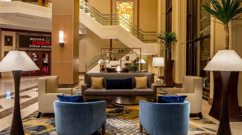 <b>Hyatt Regency St. Louis at the Arch Lobby</b>. Images powered by <a href="https://iceportal.shijigroup.com/" title="IcePortal" target="_blank">IcePortal</a>.
