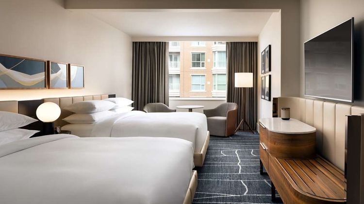 Park Hyatt Toronto Room