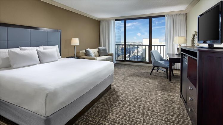 Hyatt Regency Tulsa Suite