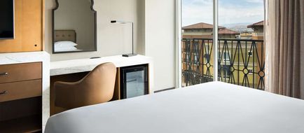 Hyatt Regency Valencia Room