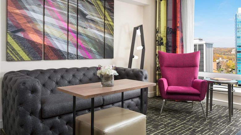 <b>Hyatt Centric Arlington Suite</b>. Images powered by <a href="https://iceportal.shijigroup.com/" title="IcePortal" target="_blank">IcePortal</a>.