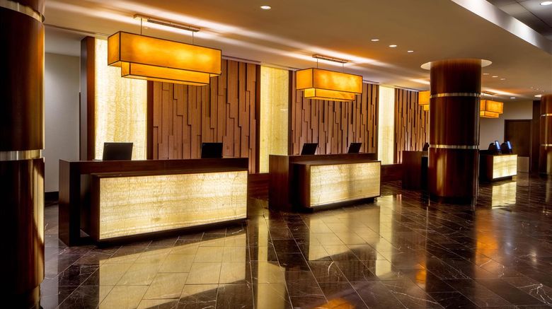 <b>Hyatt Regency Crystal City at DCA Arpt Lobby</b>. Images powered by <a href="https://iceportal.shijigroup.com/" title="IcePortal" target="_blank">IcePortal</a>.