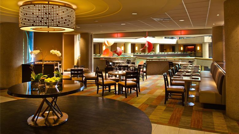 <b>Hyatt Regency Crystal City at DCA Arpt Restaurant</b>. Images powered by <a href="https://iceportal.shijigroup.com/" title="IcePortal" target="_blank">IcePortal</a>.