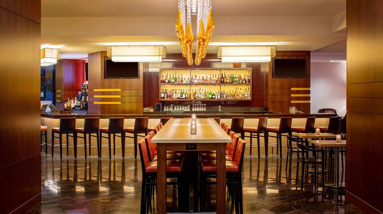 <b>Hyatt Regency Crystal City at DCA Arpt Restaurant</b>. Images powered by <a href="https://iceportal.shijigroup.com/" title="IcePortal" target="_blank">IcePortal</a>.