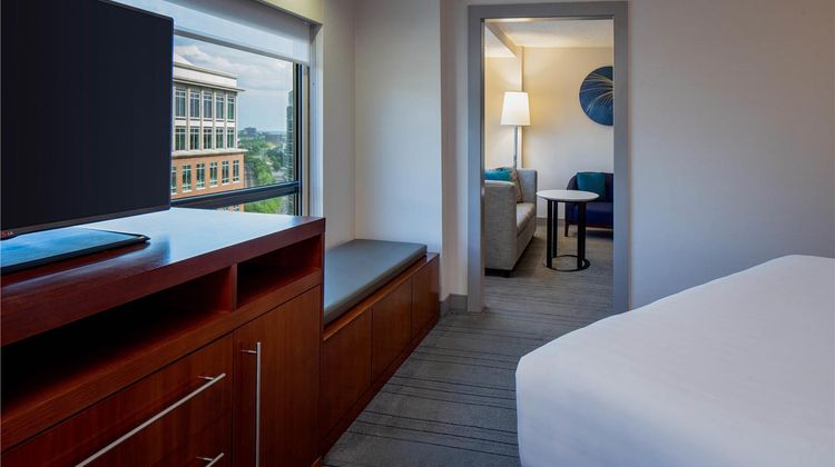 Hyatt Regency Crystal City at DCA Arpt Suite