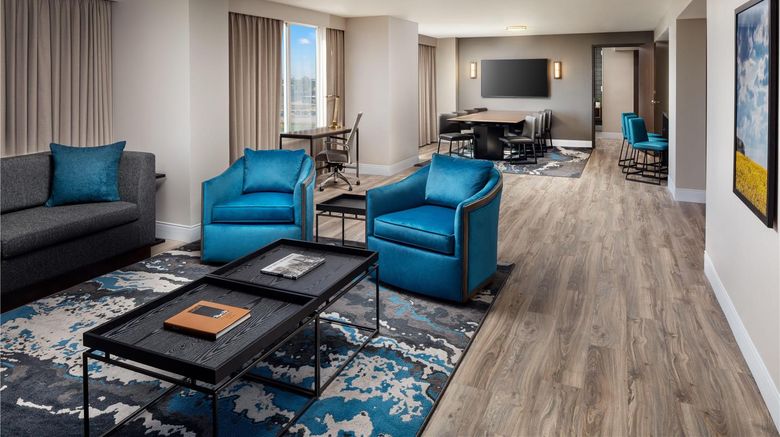 <b>Hyatt Regency Wichita Suite</b>. Images powered by <a href="https://iceportal.shijigroup.com/" title="IcePortal" target="_blank">IcePortal</a>.