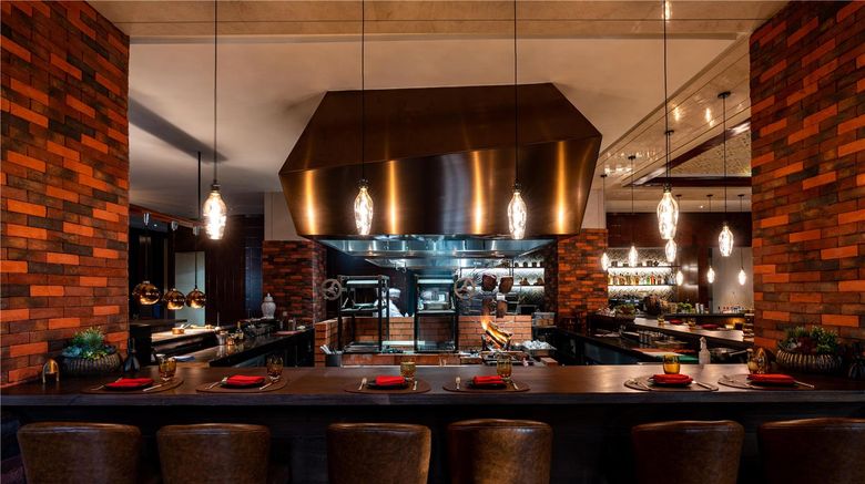 <b>Park Hyatt Abu Dhabi Restaurant</b>. Images powered by <a href="https://iceportal.shijigroup.com/" title="IcePortal" target="_blank">IcePortal</a>.