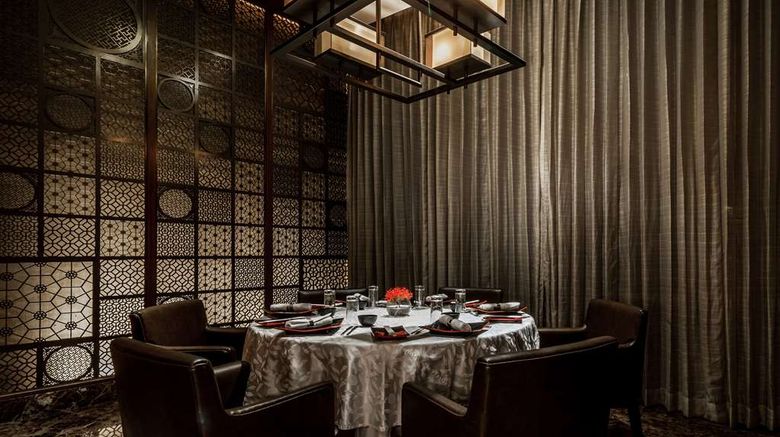 <b>Hyatt Ahmedabad Restaurant</b>. Images powered by <a href="https://iceportal.shijigroup.com/" title="IcePortal" target="_blank">IcePortal</a>.