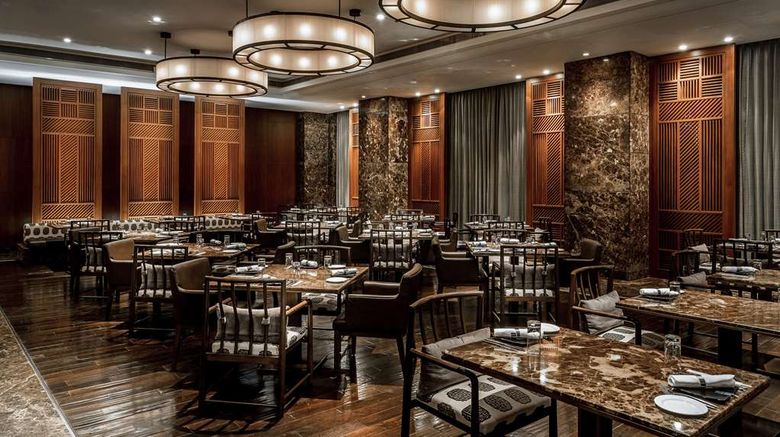 <b>Hyatt Ahmedabad Restaurant</b>. Images powered by <a href="https://iceportal.shijigroup.com/" title="IcePortal" target="_blank">IcePortal</a>.