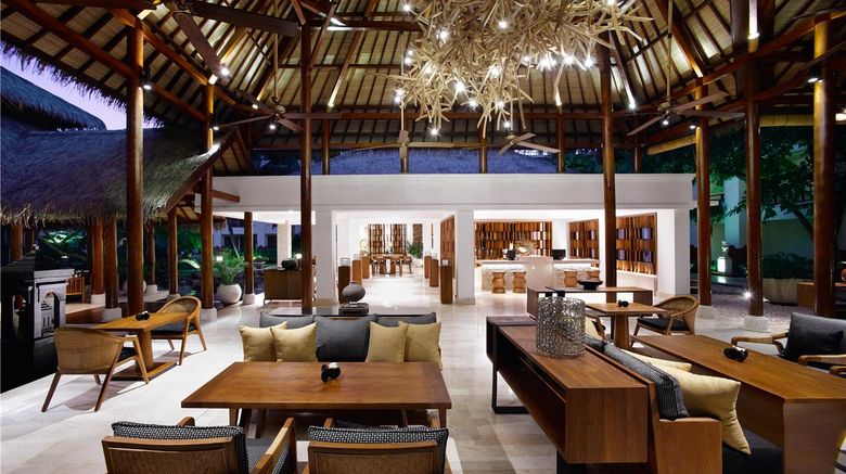 <b>Grand Hyatt Bali Restaurant</b>. Images powered by <a href="https://iceportal.shijigroup.com/" title="IcePortal" target="_blank">IcePortal</a>.