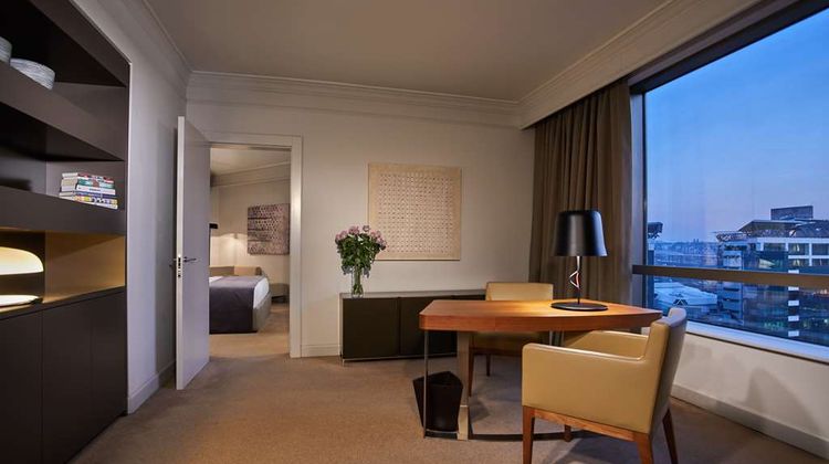 Hyatt Regency Belgrade Suite