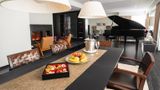 <b>Grand Hyatt Berlin Suite</b>. Images powered by <a href="https://iceportal.shijigroup.com/" title="IcePortal" target="_blank">IcePortal</a>.