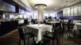 <b>Grand Hyatt Berlin Restaurant</b>. Images powered by <a href="https://iceportal.shijigroup.com/" title="IcePortal" target="_blank">IcePortal</a>.