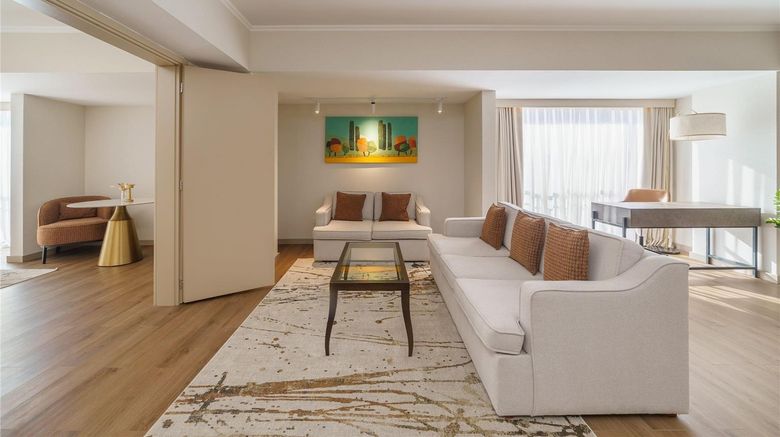 <b>Hyatt Regency Bishkek Suite</b>. Images powered by <a href="https://iceportal.shijigroup.com/" title="IcePortal" target="_blank">IcePortal</a>.
