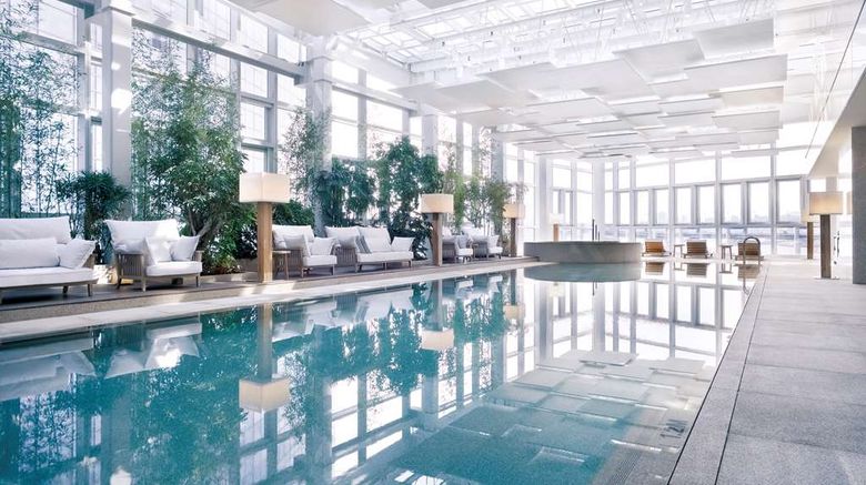 <b>Park Hyatt Busan Pool</b>. Images powered by <a href="https://iceportal.shijigroup.com/" title="IcePortal" target="_blank">IcePortal</a>.