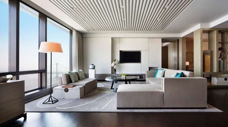 <b>Grand Hyatt Dalian Suite</b>. Images powered by <a href="https://iceportal.shijigroup.com/" title="IcePortal" target="_blank">IcePortal</a>.