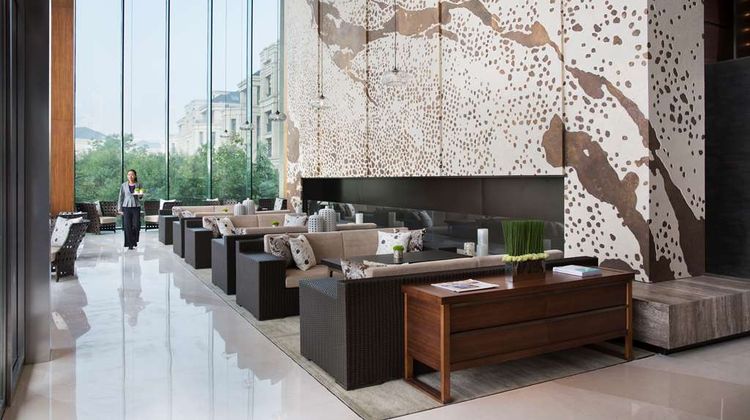 Grand Hyatt Dalian Lobby