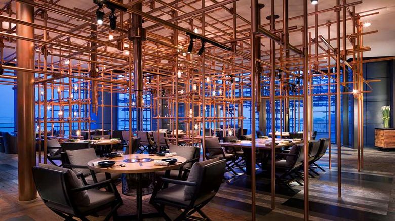 <b>Grand Hyatt Dalian Restaurant</b>. Images powered by <a href="https://iceportal.shijigroup.com/" title="IcePortal" target="_blank">IcePortal</a>.