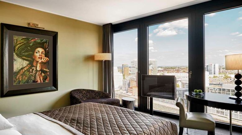<b>Hyatt Regency Duesseldorf Room</b>. Images powered by <a href=https://www.travelagewest.com/Hotels/Duesseldorf-Germany/