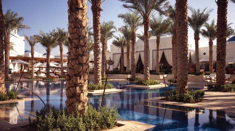 <b>Park Hyatt Dubai Pool</b>. Images powered by <a href="https://iceportal.shijigroup.com/" title="IcePortal" target="_blank">IcePortal</a>.