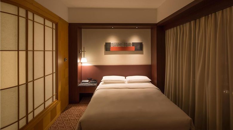 <b>Grand Hyatt Fukuoka Room</b>. Images powered by <a href="https://iceportal.shijigroup.com/" title="IcePortal" target="_blank">IcePortal</a>.