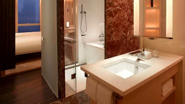 <b>Grand Hyatt Guangzhou Room</b>. Images powered by <a href="https://iceportal.shijigroup.com/" title="IcePortal" target="_blank">IcePortal</a>.