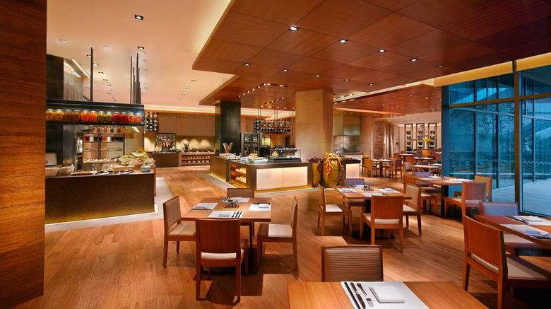 <b>Hyatt Regency Guiyang Restaurant</b>. Images powered by <a href="https://iceportal.shijigroup.com/" title="IcePortal" target="_blank">IcePortal</a>.