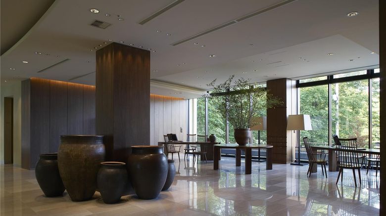 <b>Hyatt Regency Hakone Resort & Spa Lobby</b>. Images powered by <a href="https://iceportal.shijigroup.com/" title="IcePortal" target="_blank">IcePortal</a>.