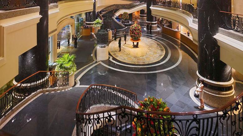 <b>Grand Hyatt Hong Kong Lobby</b>. Images powered by <a href="https://iceportal.shijigroup.com/" title="IcePortal" target="_blank">IcePortal</a>.