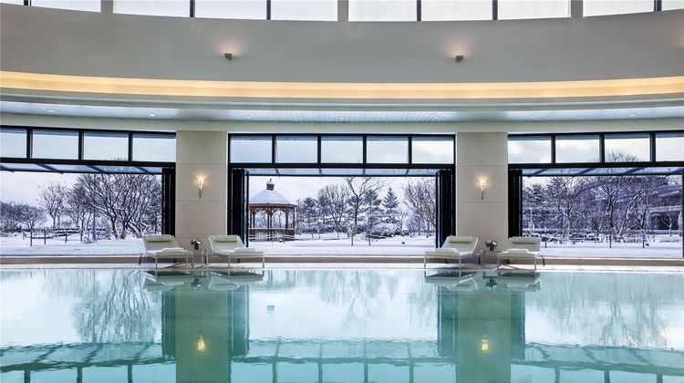 Grand Hyatt Incheon Pool