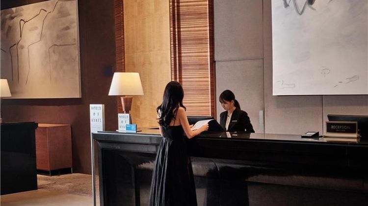 Grand Hyatt Incheon Lobby