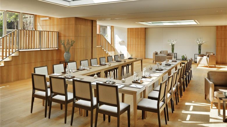 <b>Grand Hyatt Istanbul Meeting</b>. Images powered by <a href="https://iceportal.shijigroup.com/" title="IcePortal" target="_blank">IcePortal</a>.