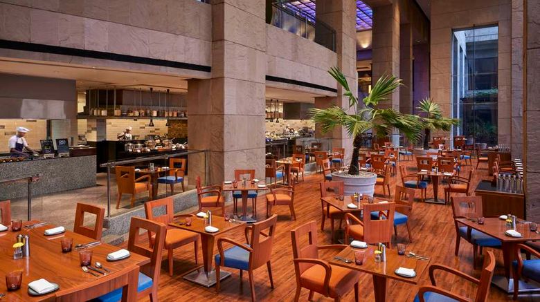 <b>Hyatt Regency Kolkata Restaurant</b>. Images powered by <a href="https://iceportal.shijigroup.com/" title="IcePortal" target="_blank">IcePortal</a>.