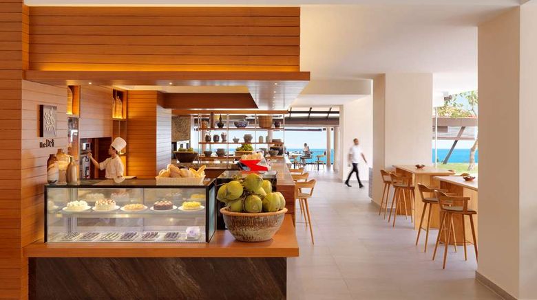 <b>Hyatt Regency Kuantan Resort Restaurant</b>. Images powered by <a href="https://iceportal.shijigroup.com/" title="IcePortal" target="_blank">IcePortal</a>.