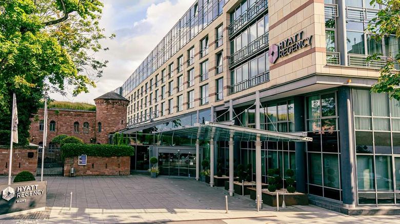 Hyatt Regency Mainz Exterior. Images powered by <a href="https://iceportal.shijigroup.com" target="_blank" rel="noopener">Ice Portal</a>.