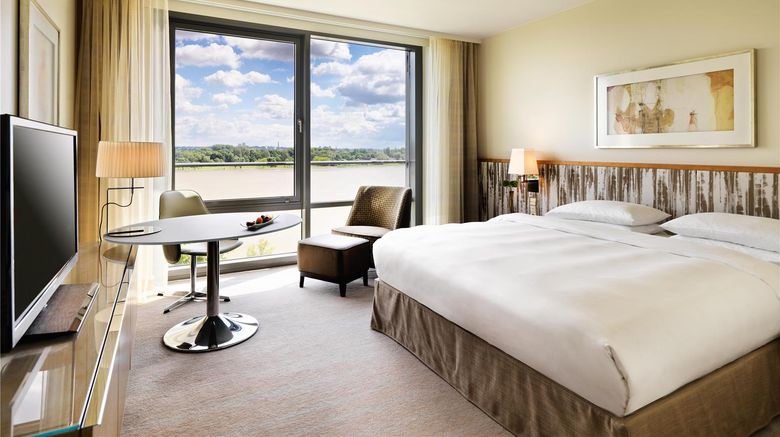<b>Hyatt Regency Mainz Room</b>. Images powered by <a href="https://iceportal.shijigroup.com/" title="IcePortal" target="_blank">IcePortal</a>.