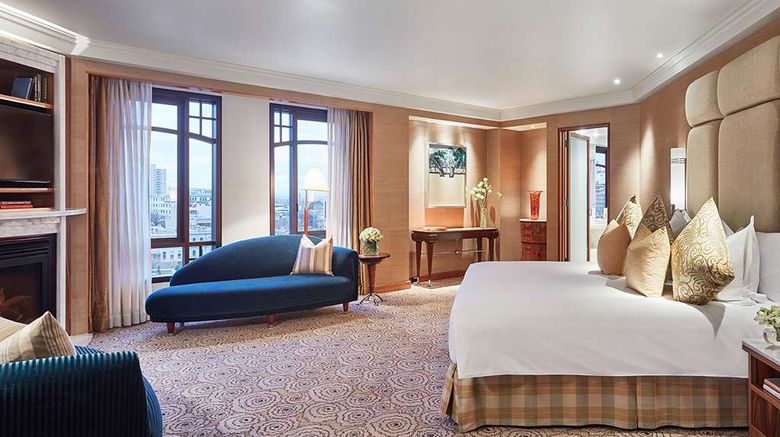 <b>Park Hyatt Melbourne Room</b>. Images powered by <a href="https://iceportal.shijigroup.com/" title="IcePortal" target="_blank">IcePortal</a>.