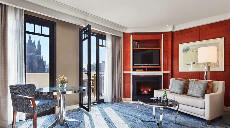 <b>Park Hyatt Melbourne Suite</b>. Images powered by <a href="https://iceportal.shijigroup.com/" title="IcePortal" target="_blank">IcePortal</a>.