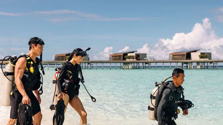<b>Park Hyatt Maldives Hadahaa Beach</b>. Images powered by <a href="https://iceportal.shijigroup.com/" title="IcePortal" target="_blank">IcePortal</a>.