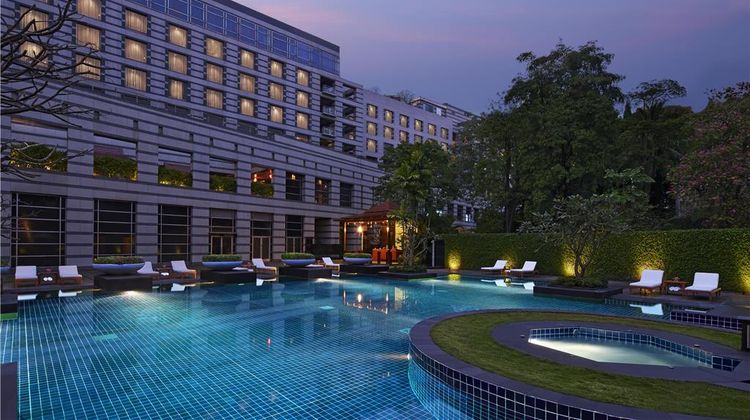 Grand Hyatt Mumbai Pool