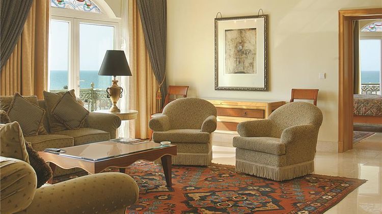 Grand Hyatt Muscat Suite