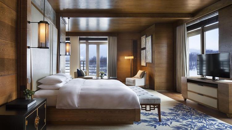 Hyatt Regency Changbaishan Suite