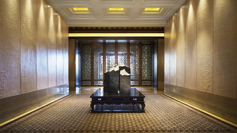 <b>Park Hyatt Changbaishan Lobby</b>. Images powered by <a href="https://iceportal.shijigroup.com/" title="IcePortal" target="_blank">IcePortal</a>.