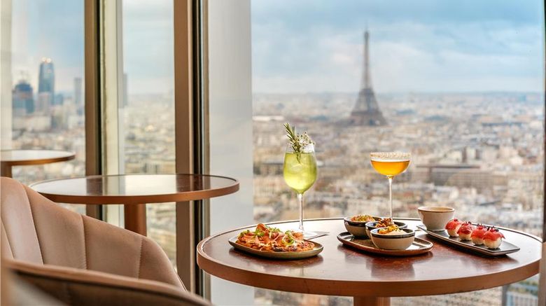 <b>Hyatt Regency Paris Etoile Restaurant</b>. Images powered by <a href="https://iceportal.shijigroup.com/" title="IcePortal" target="_blank">IcePortal</a>.